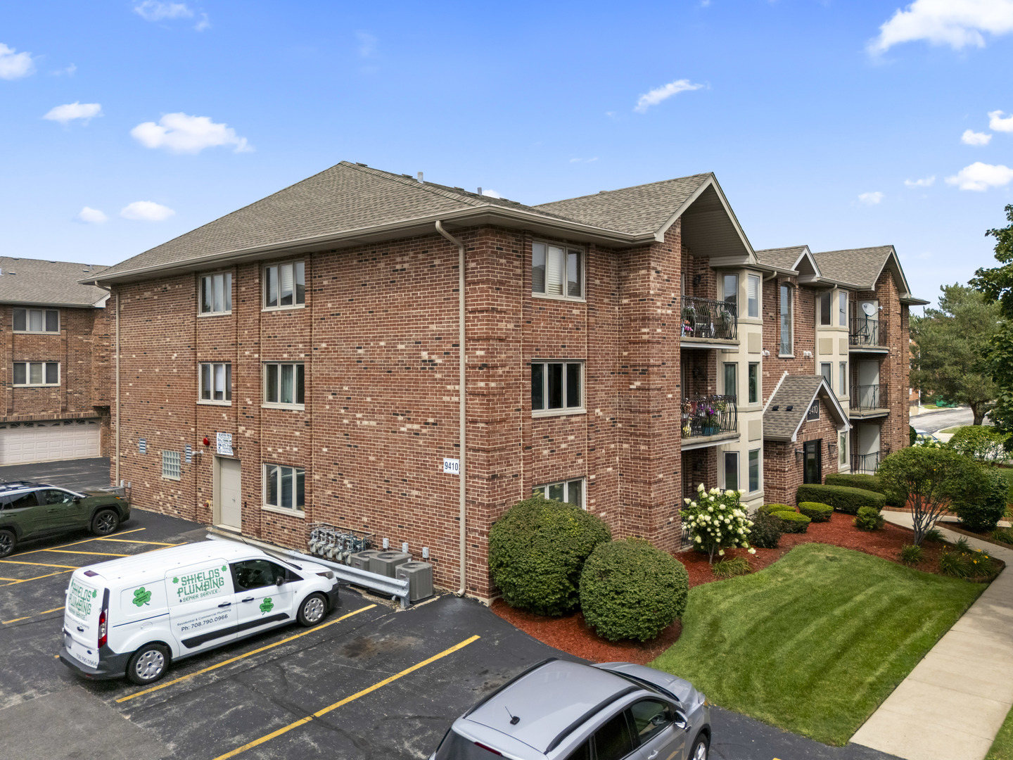 9410 Melvina Avenue #1SW, Oak Lawn, IL 60453