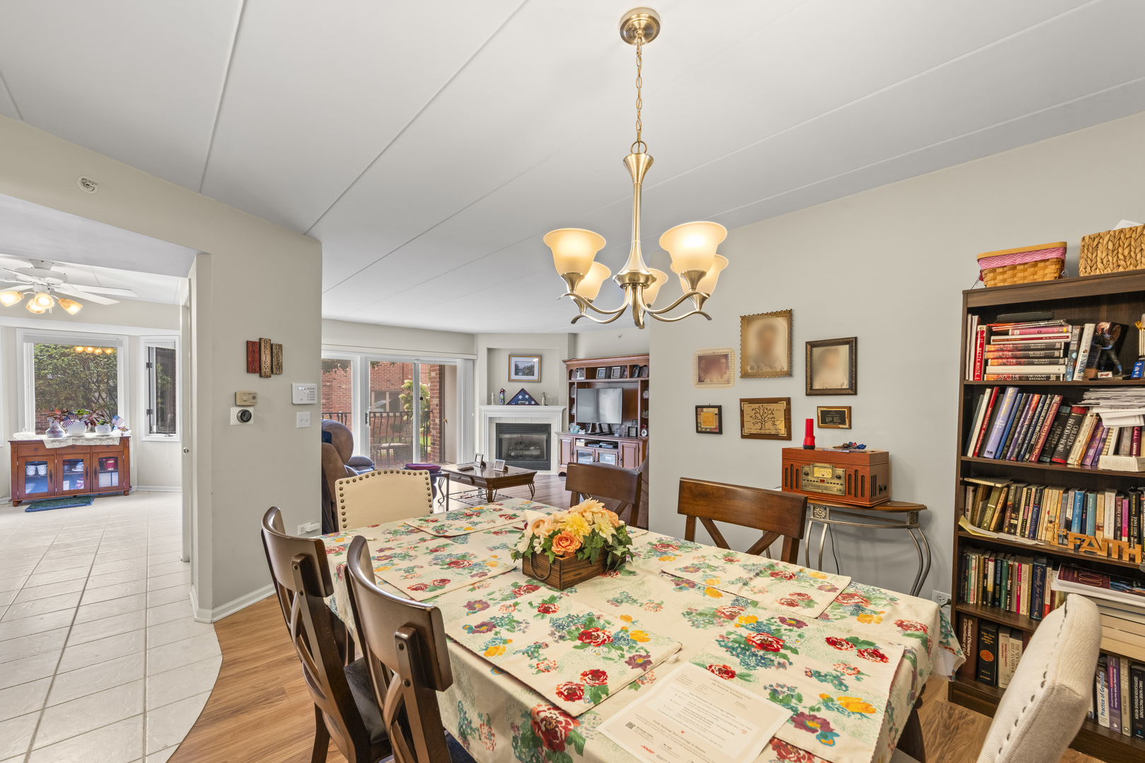 9410 Melvina Avenue #1SW, Oak Lawn, IL 60453