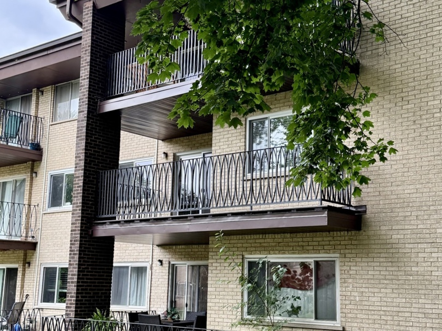 505 S Cleveland Avenue #207, Arlington Heights, IL 60005