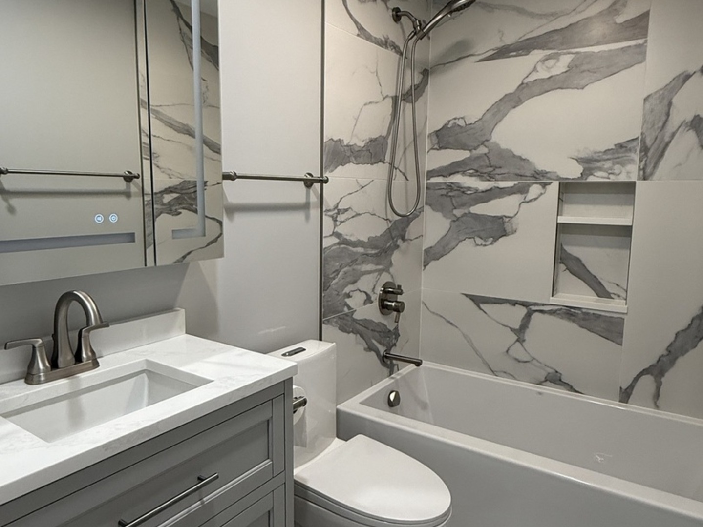 505 S Cleveland Avenue #207, Arlington Heights, IL 60005