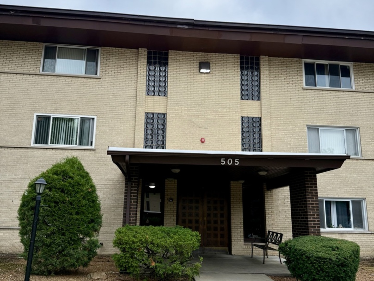 505 S Cleveland Avenue #207, Arlington Heights, IL 60005