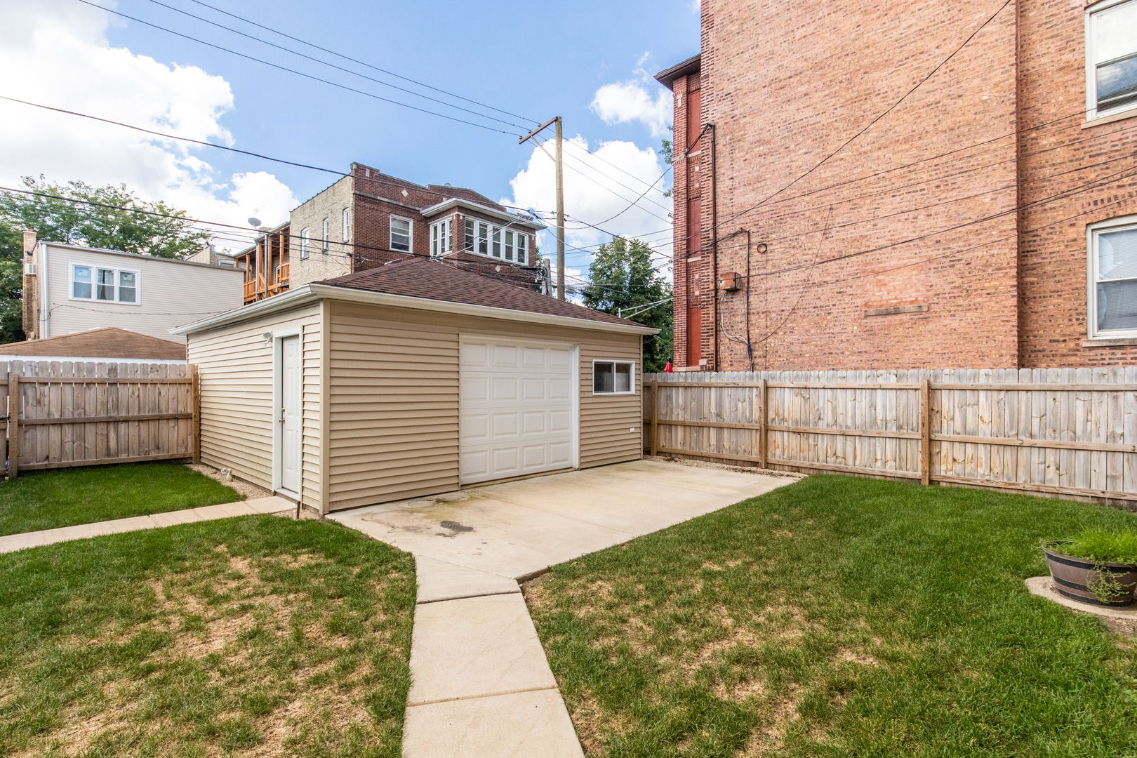 5253 W Cullom Avenue, Chicago, IL 60641
