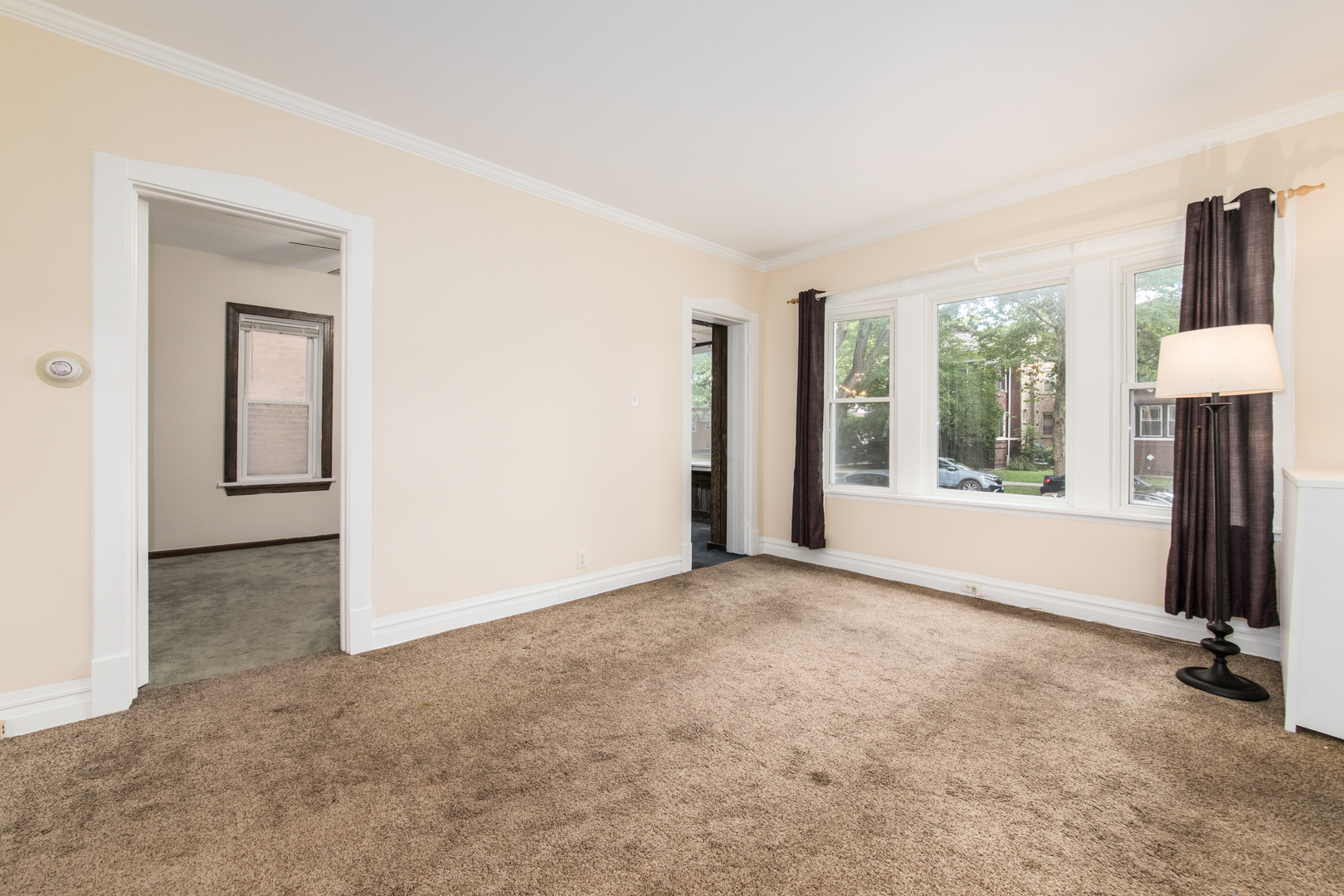 5253 W Cullom Avenue, Chicago, IL 60641