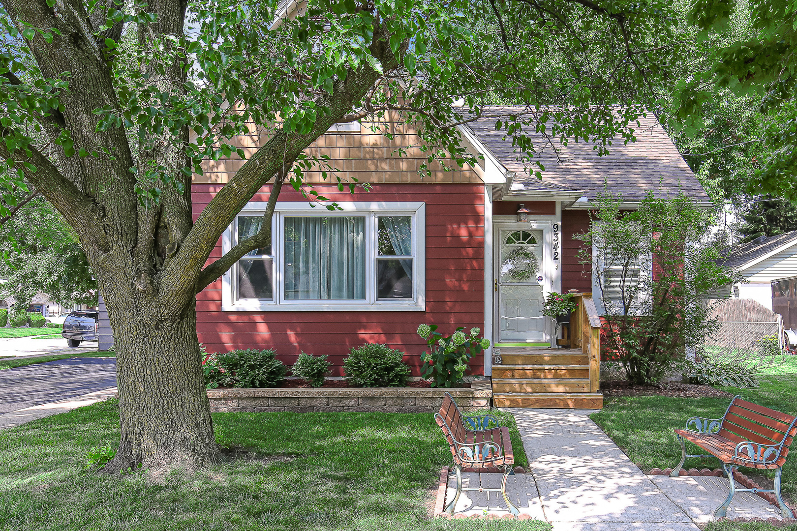 9342 Nordica Avenue, Oak Lawn, IL 60453