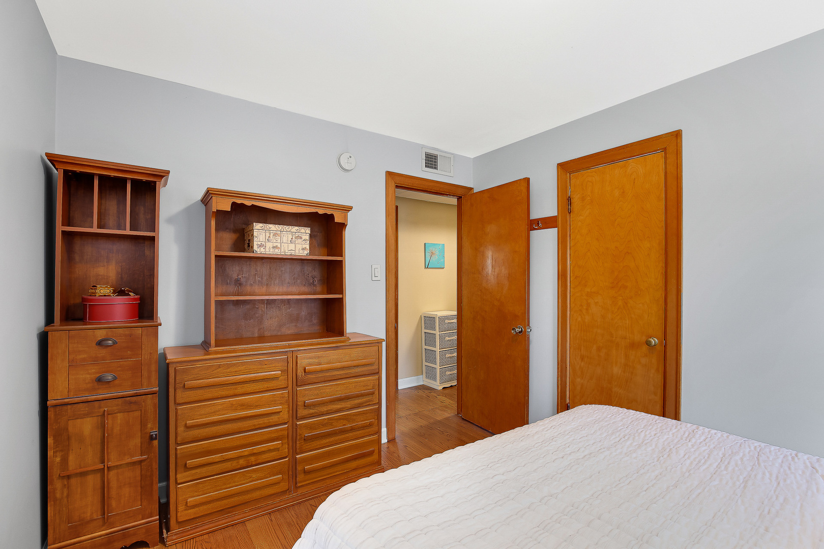 9342 Nordica Avenue, Oak Lawn, IL 60453