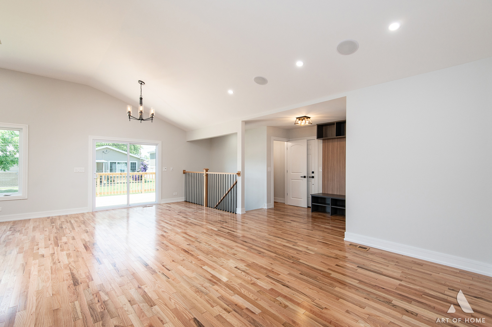 9124 S 88th Avenue, Hickory Hills, IL 60457