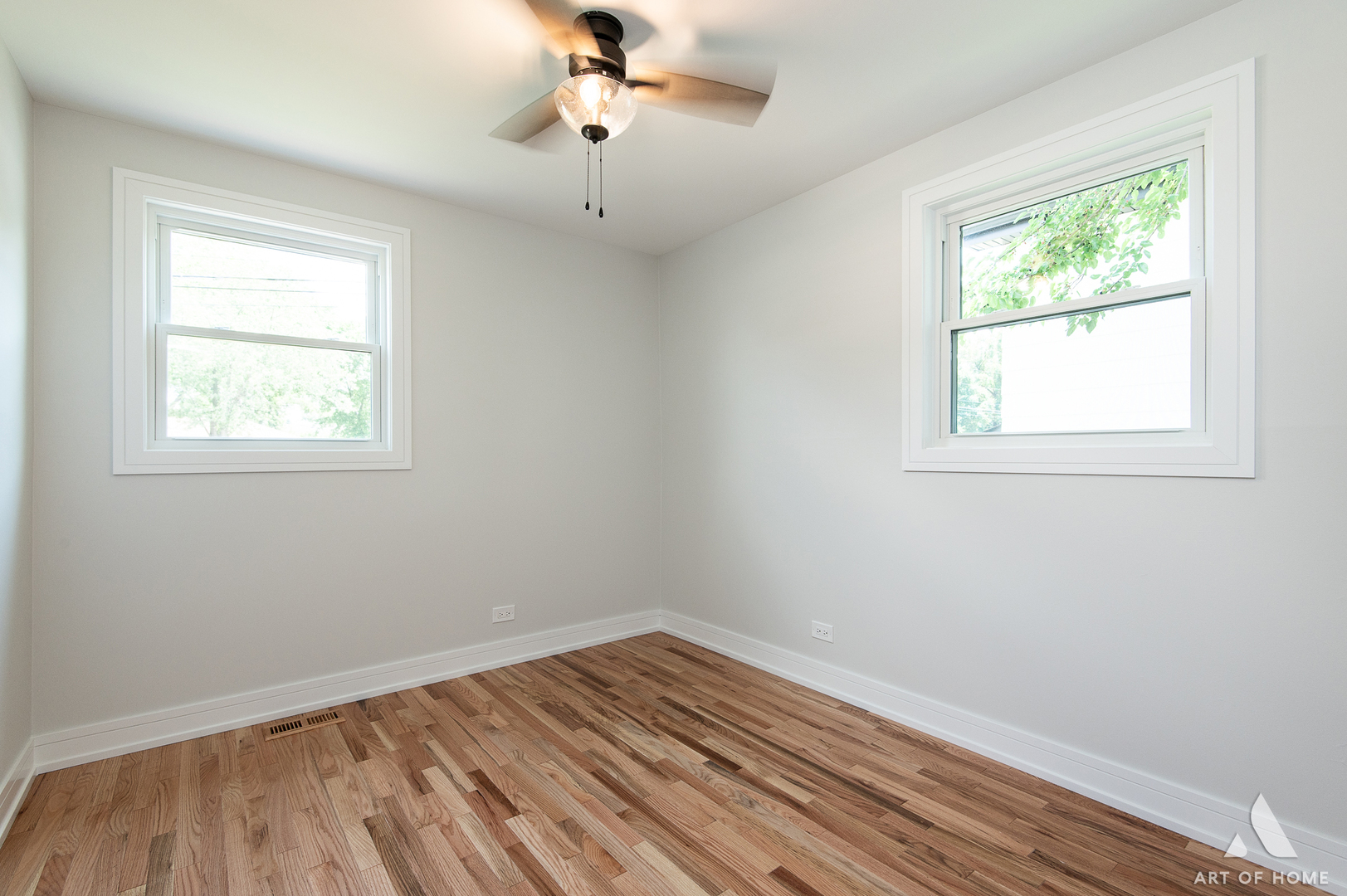 9124 S 88th Avenue, Hickory Hills, IL 60457
