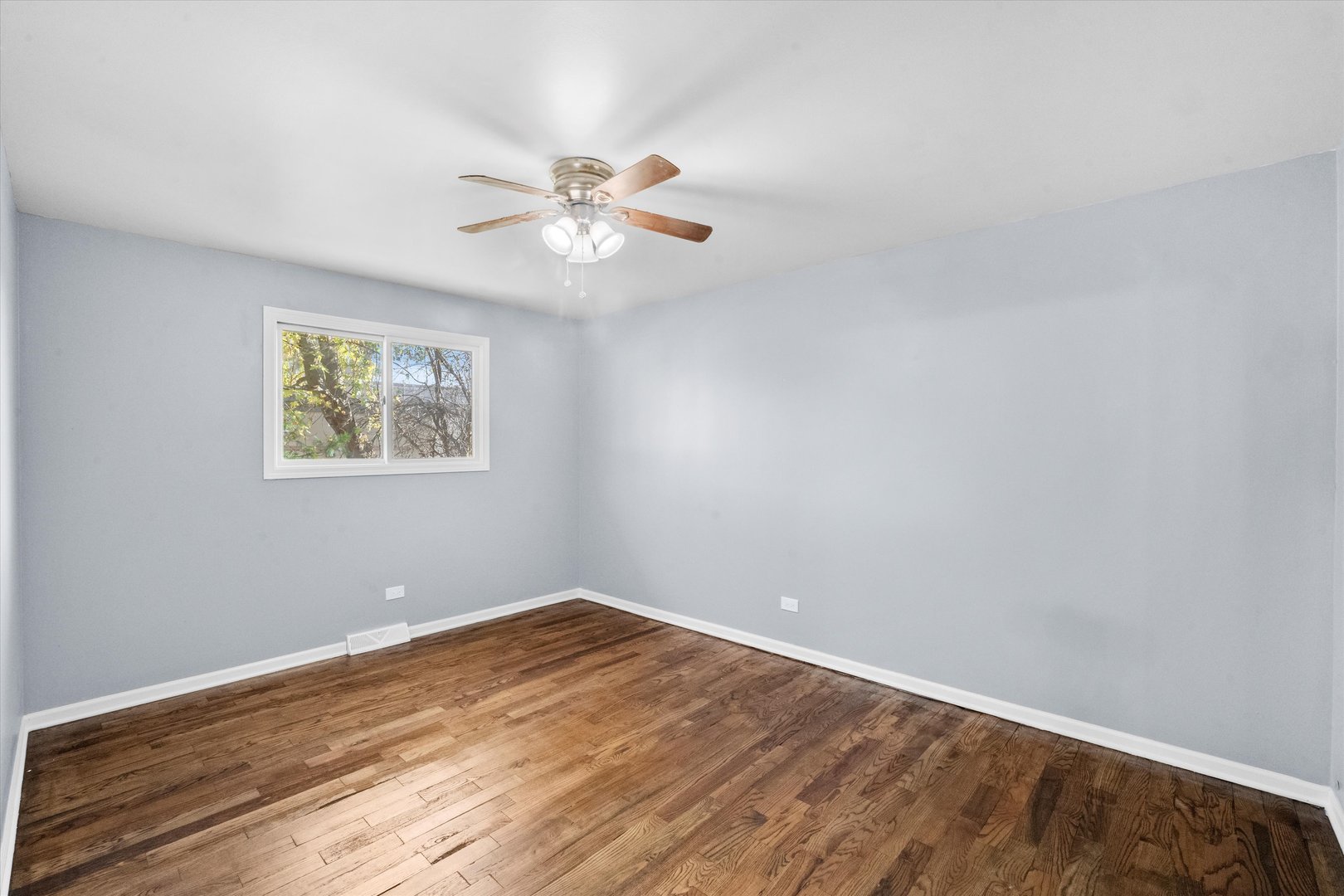 18227 OLDE FARM Road, Lansing, IL 60438