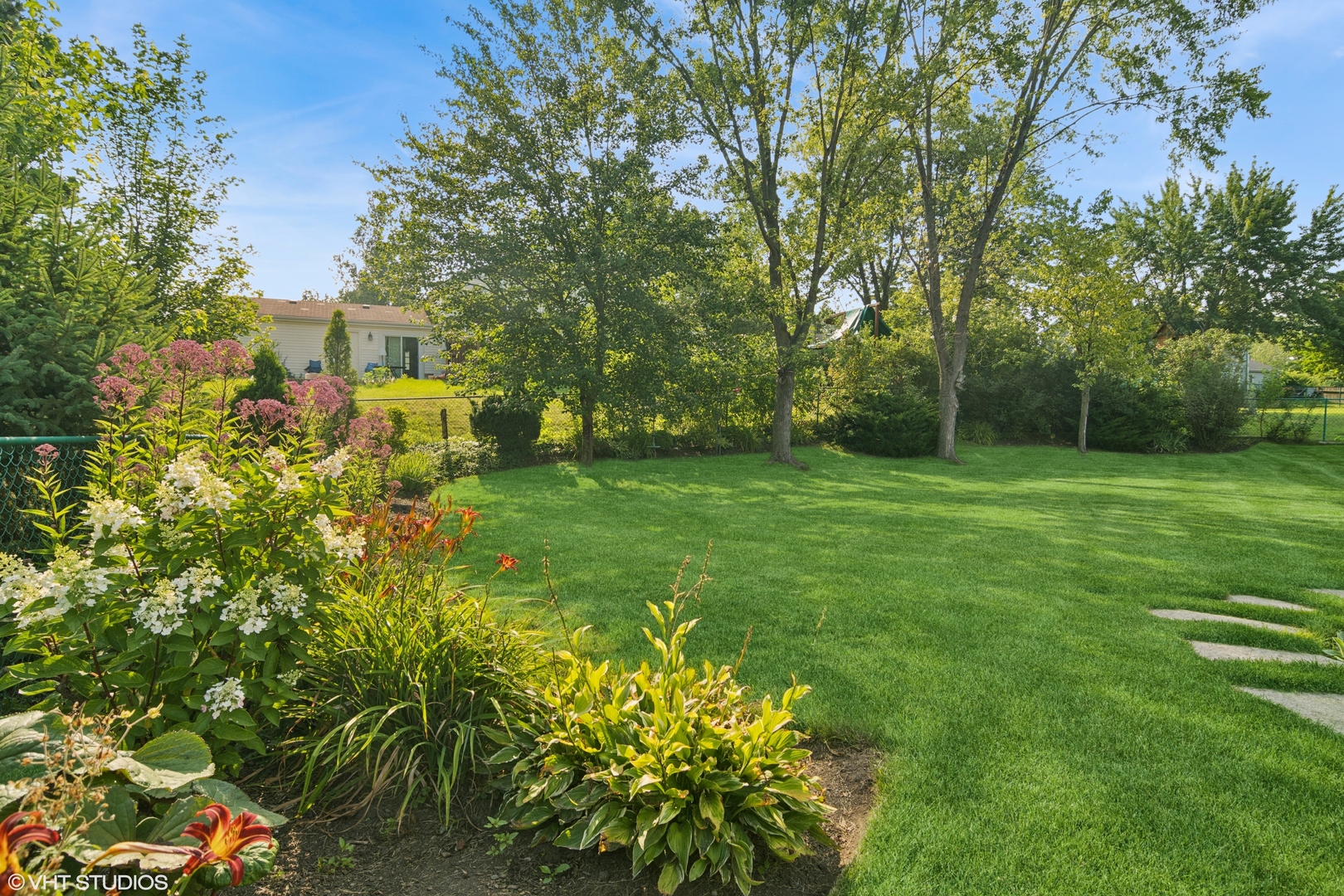 810 Red Bridge Road, Lake Zurich, IL 60047