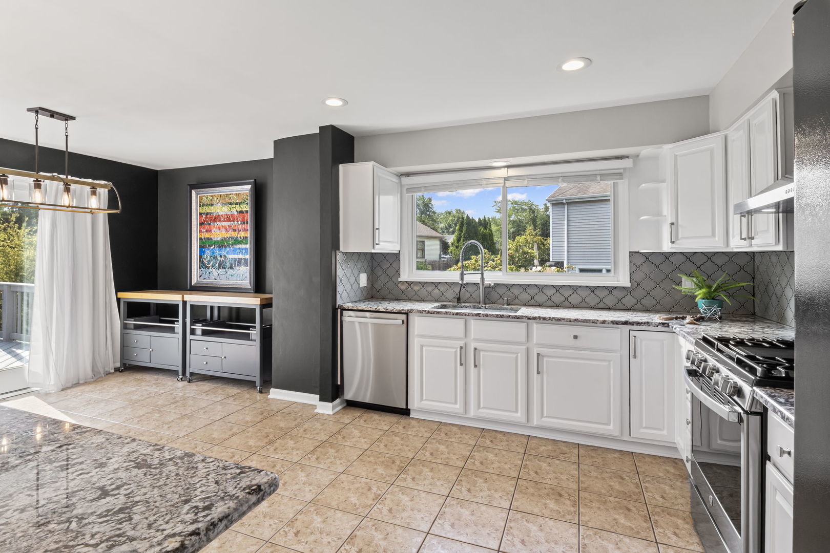 810 Red Bridge Road, Lake Zurich, IL 60047