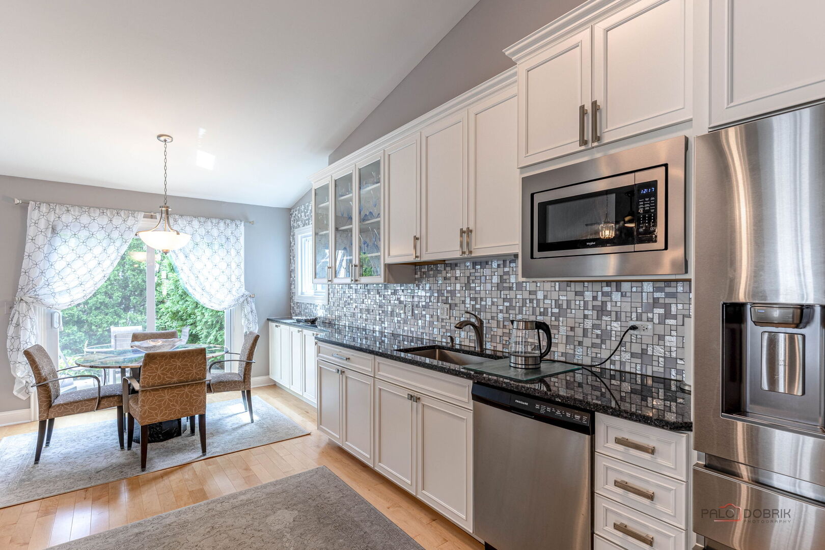 913 Hobson Drive, Buffalo Grove, IL 60089