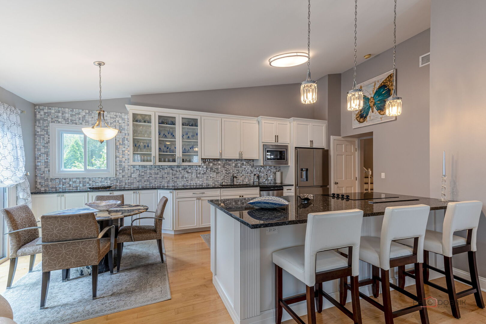 913 Hobson Drive, Buffalo Grove, IL 60089
