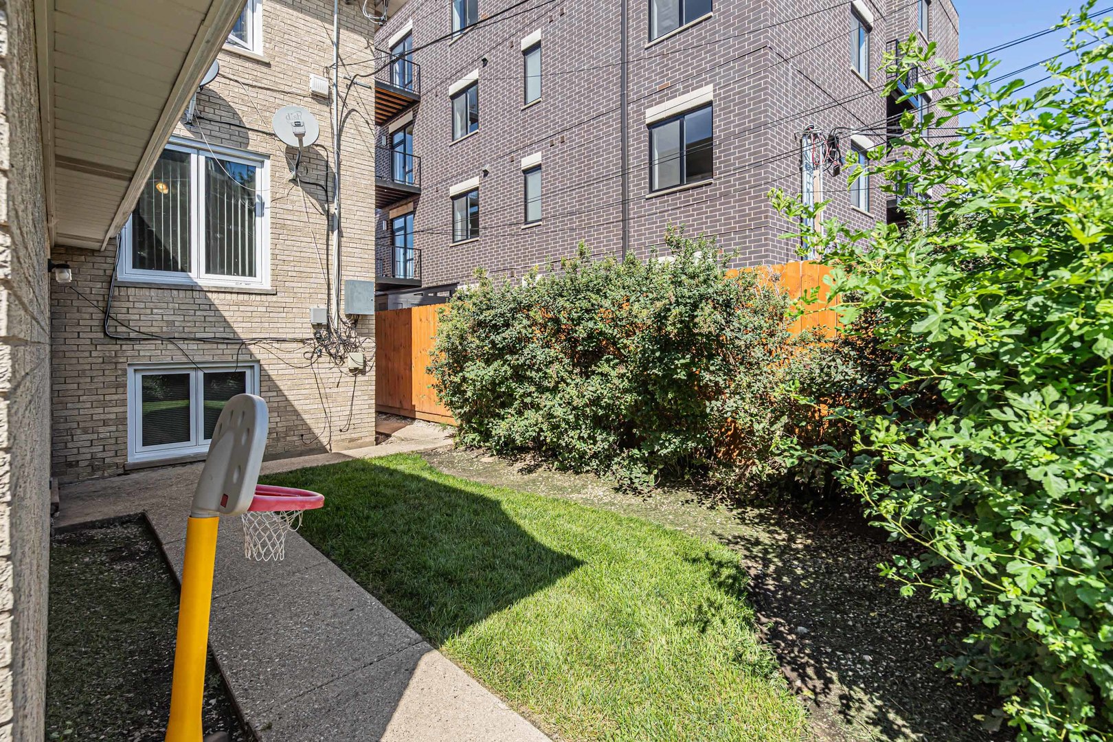 2685 N Julian Terrace #1, River Grove, IL 60171