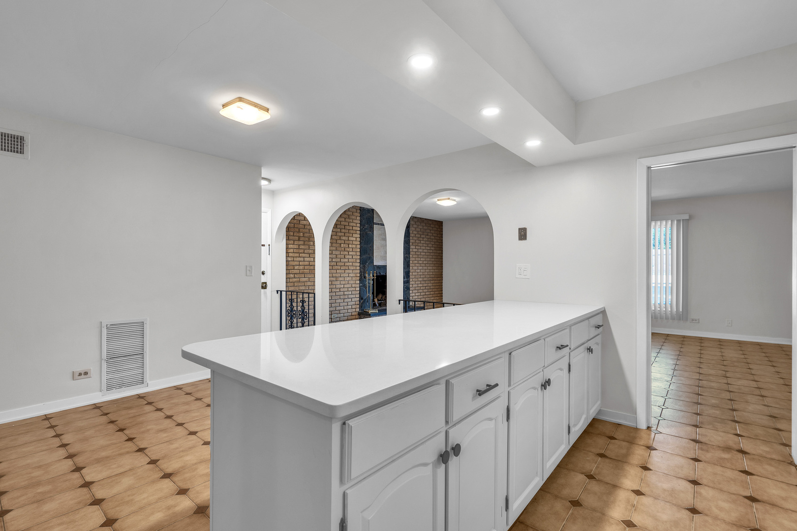 2685 N Julian Terrace #1, River Grove, IL 60171