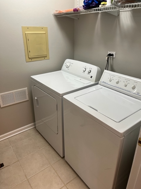 841 Cross Creek Court #A, Roselle, IL 60172