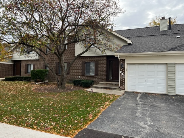 841 Cross Creek Court #A, Roselle, IL 60172