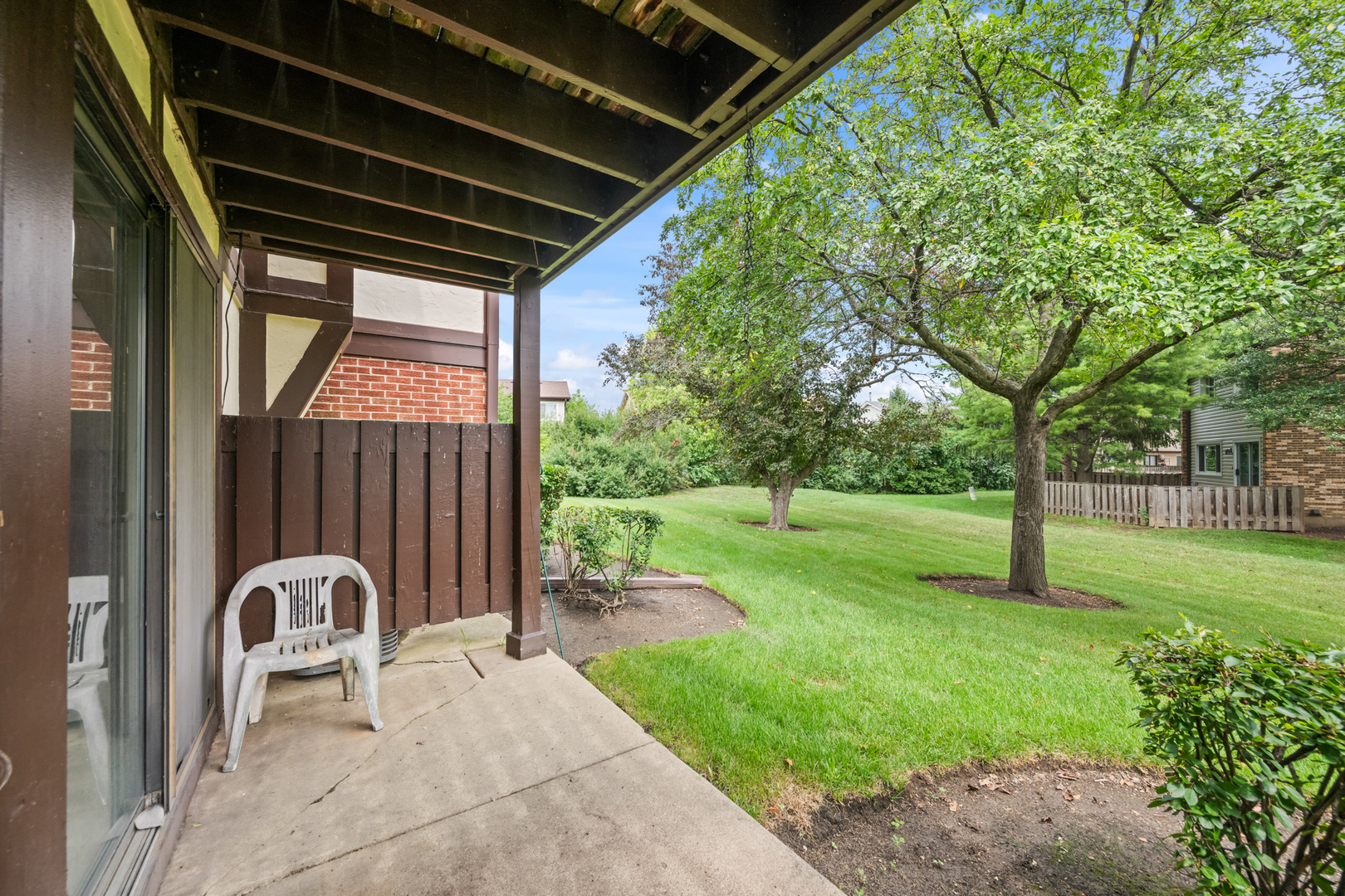 1542 Springview Court #B1, Wheeling, IL 60090