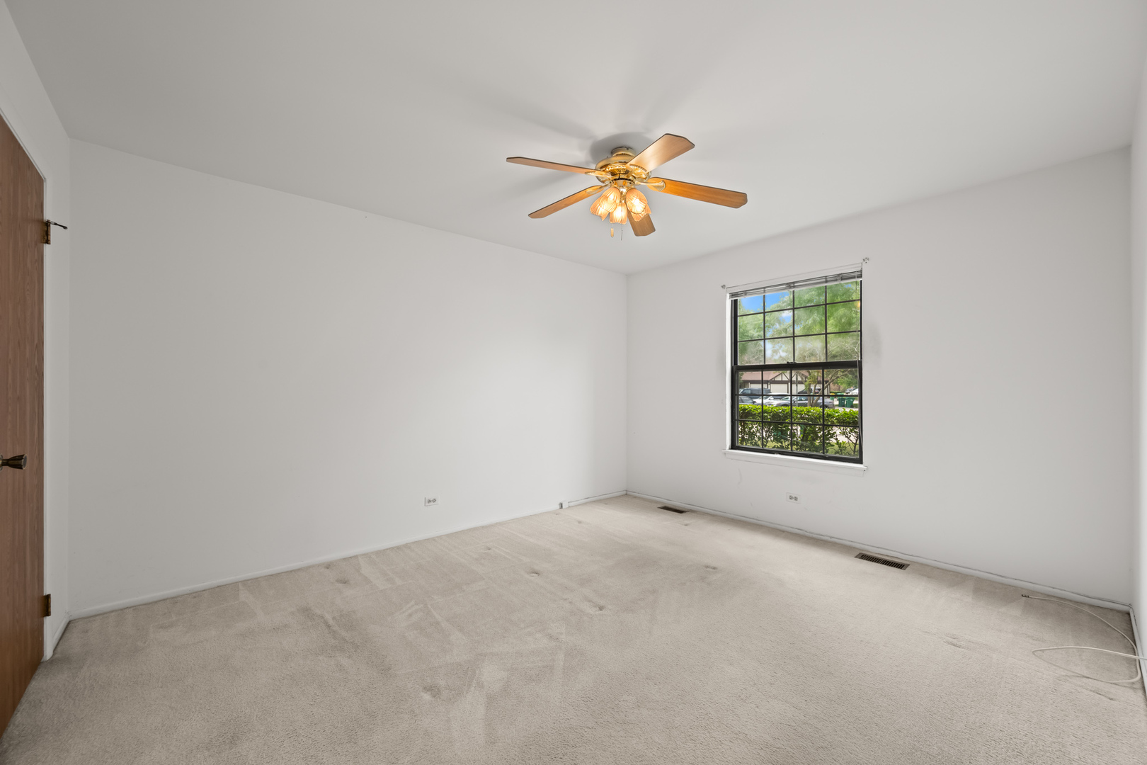 1542 Springview Court #B1, Wheeling, IL 60090