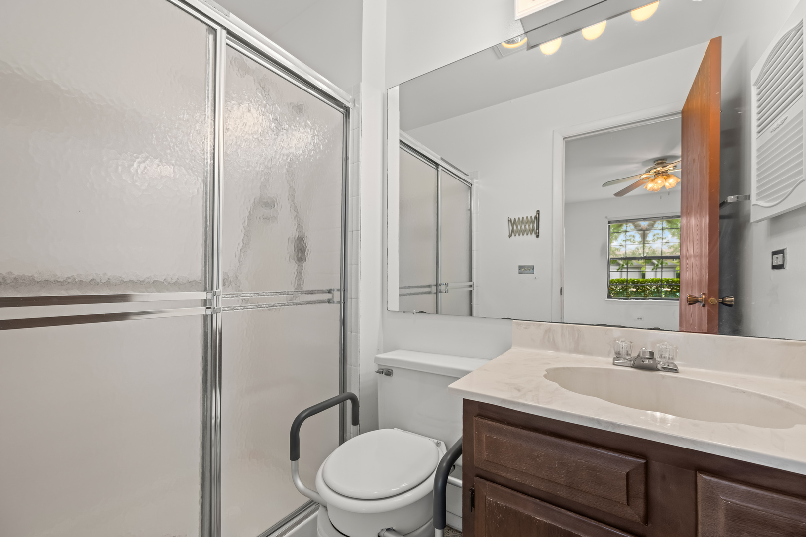 1542 Springview Court #B1, Wheeling, IL 60090