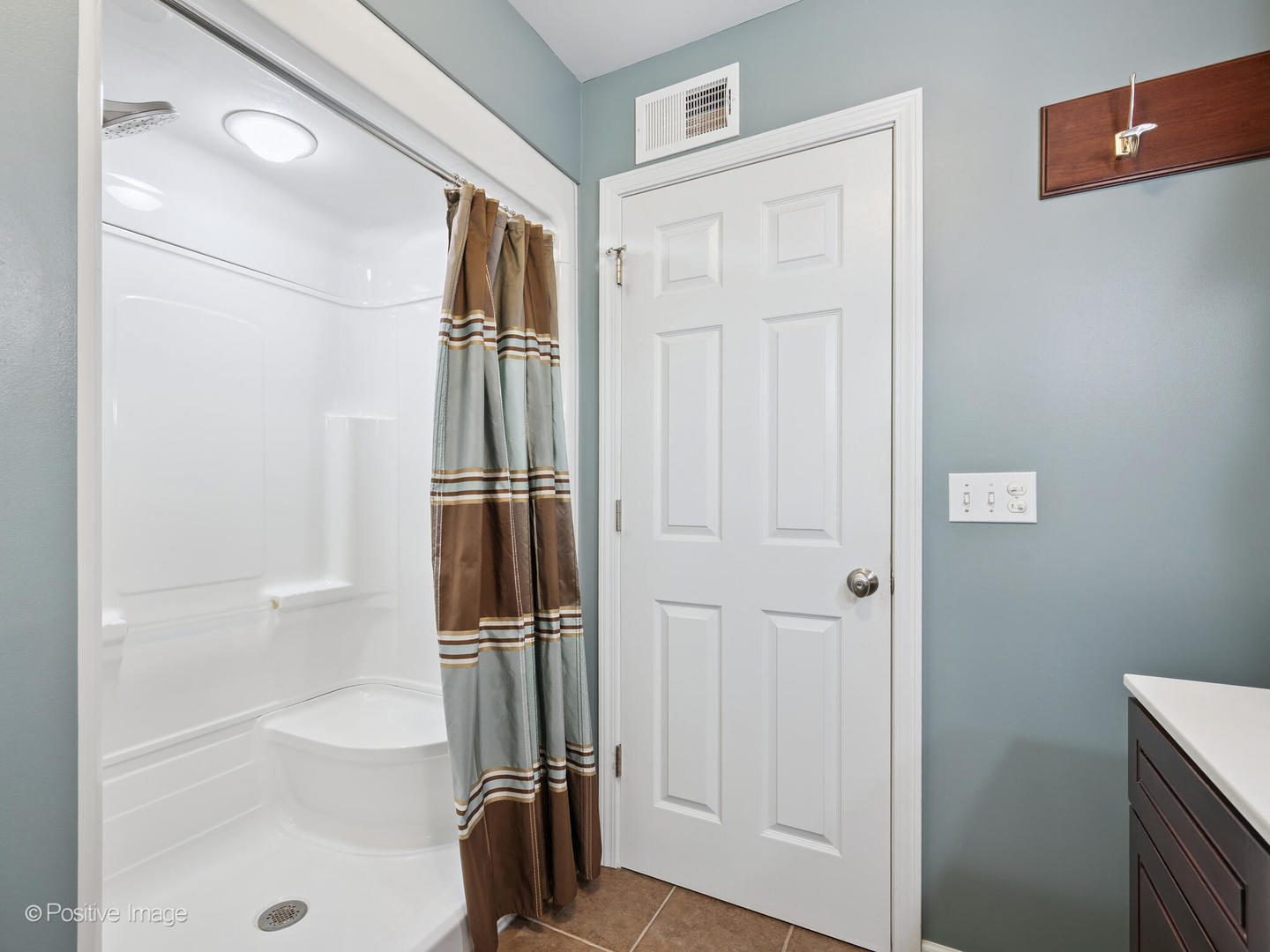 1407 S 12th Street, St. Charles, IL 60174