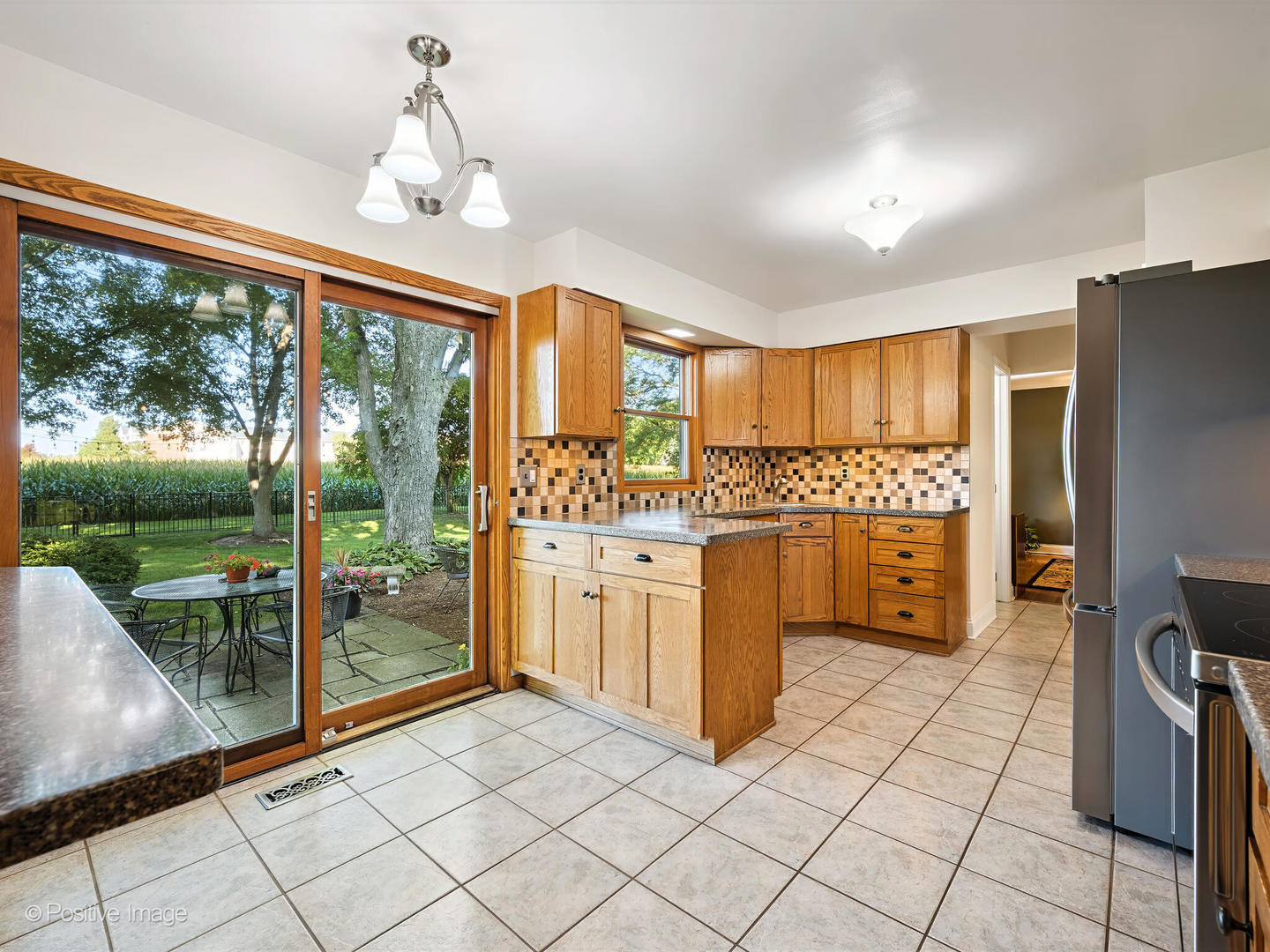 1407 S 12th Street, St. Charles, IL 60174