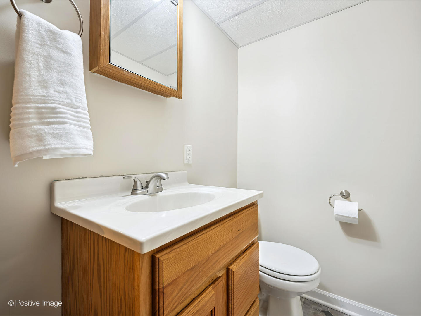 1407 S 12th Street, St. Charles, IL 60174