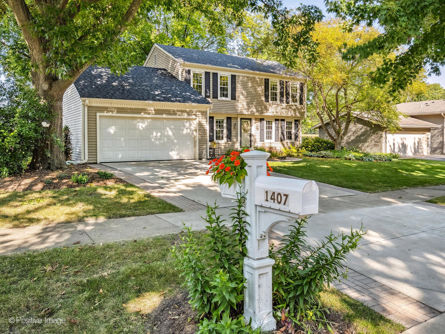 1407 S 12th Street, St. Charles, IL 60174
