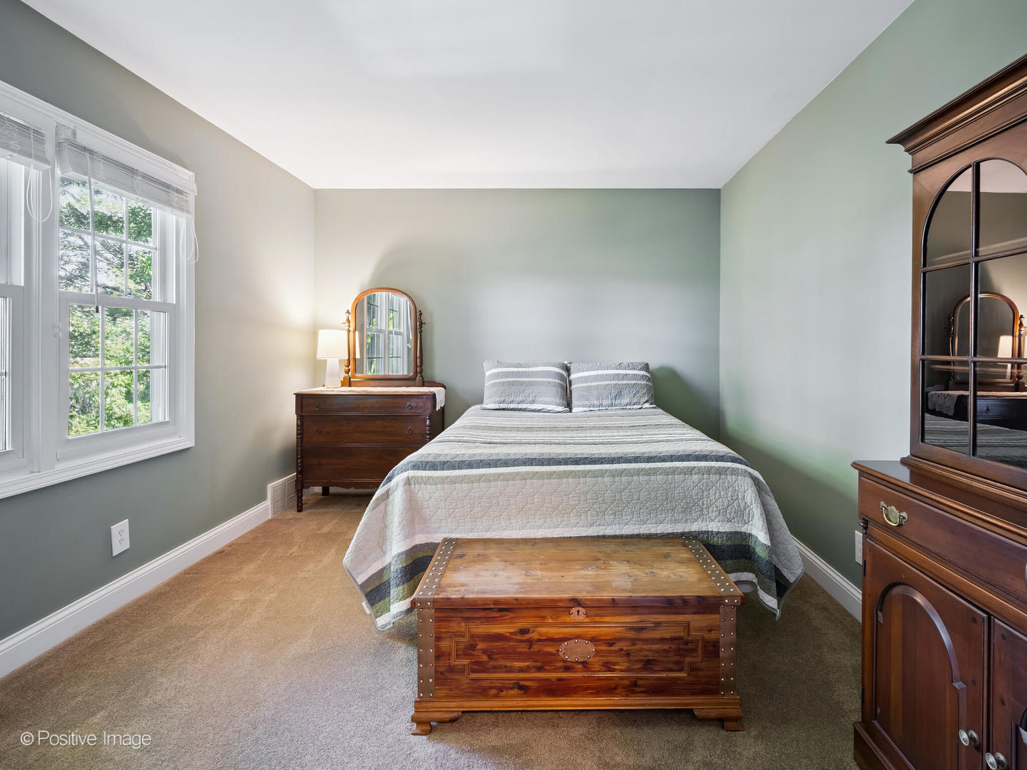 1407 S 12th Street, St. Charles, IL 60174