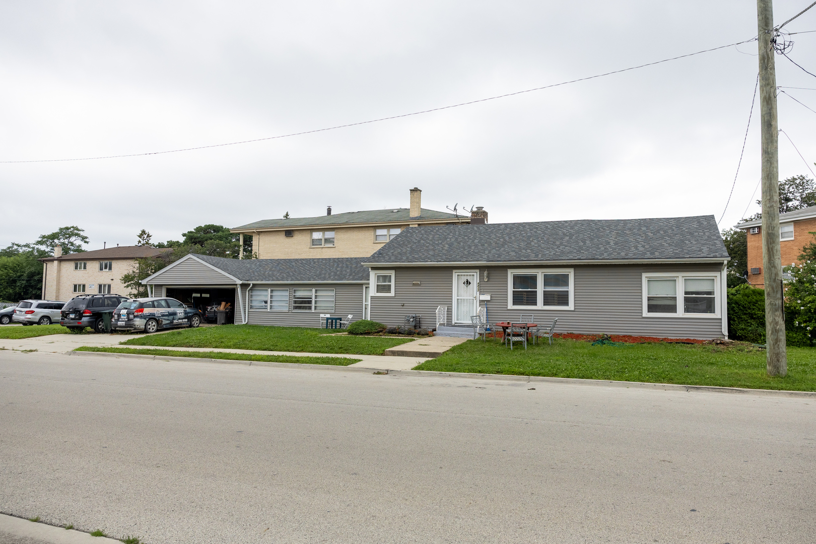 4422 Custer Avenue, Brookfield, IL 60513