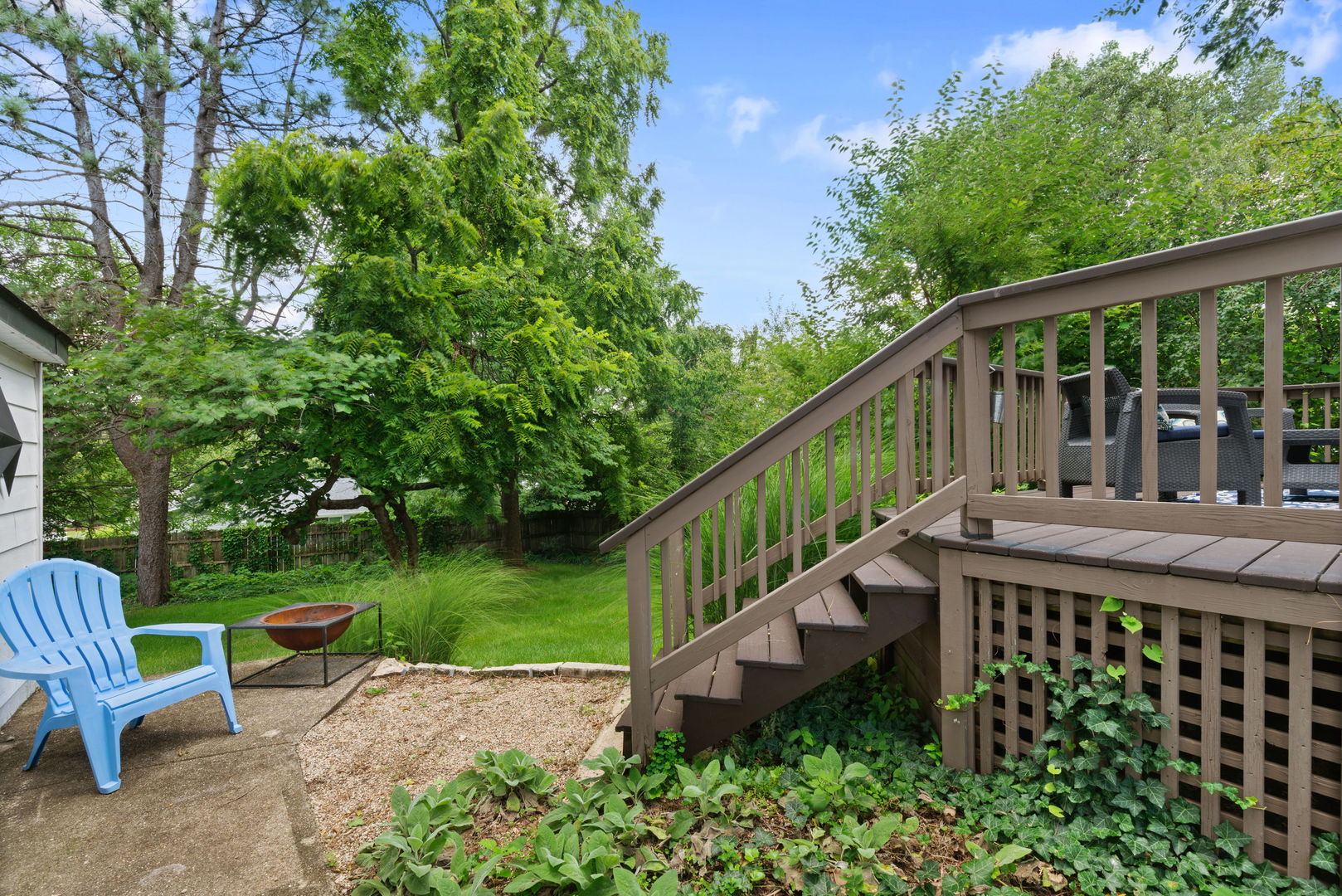 1960 Elmore Avenue, Downers Grove, IL 60515