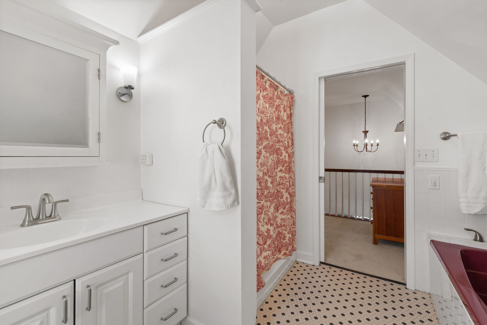 1960 Elmore Avenue, Downers Grove, IL 60515