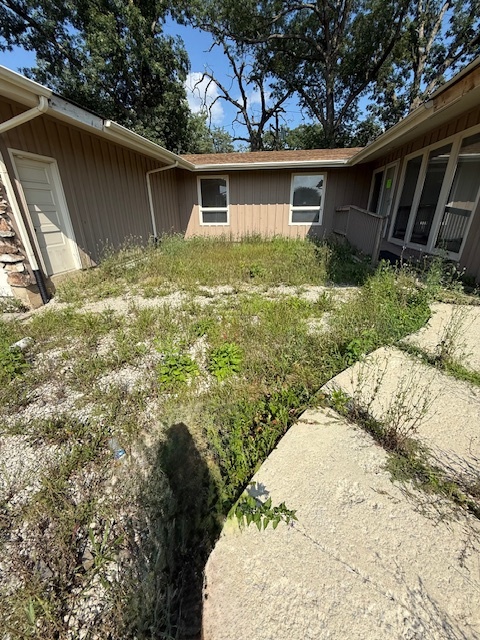 9217 S 88th Avenue, Hickory Hills, IL 60457