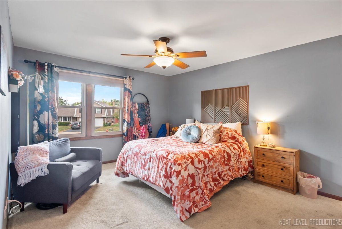 797 Geneva Circle, Elk Grove Village, IL 60007