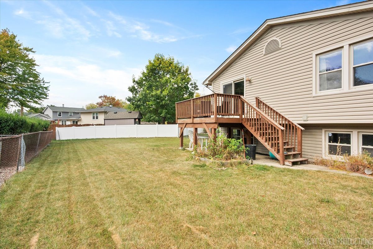 797 Geneva Circle, Elk Grove Village, IL 60007