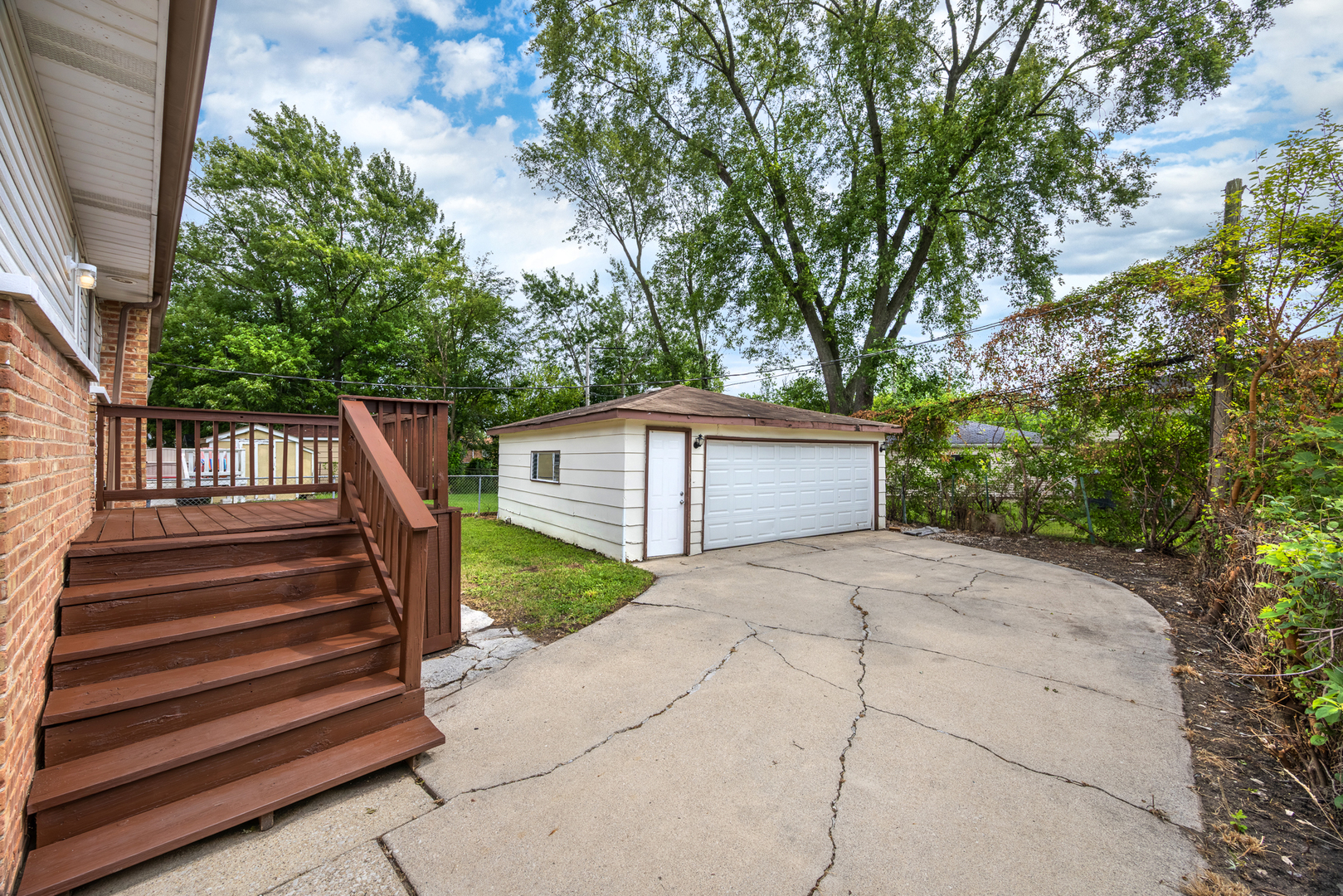 544 W 16th Place, Chicago Heights, IL 60411