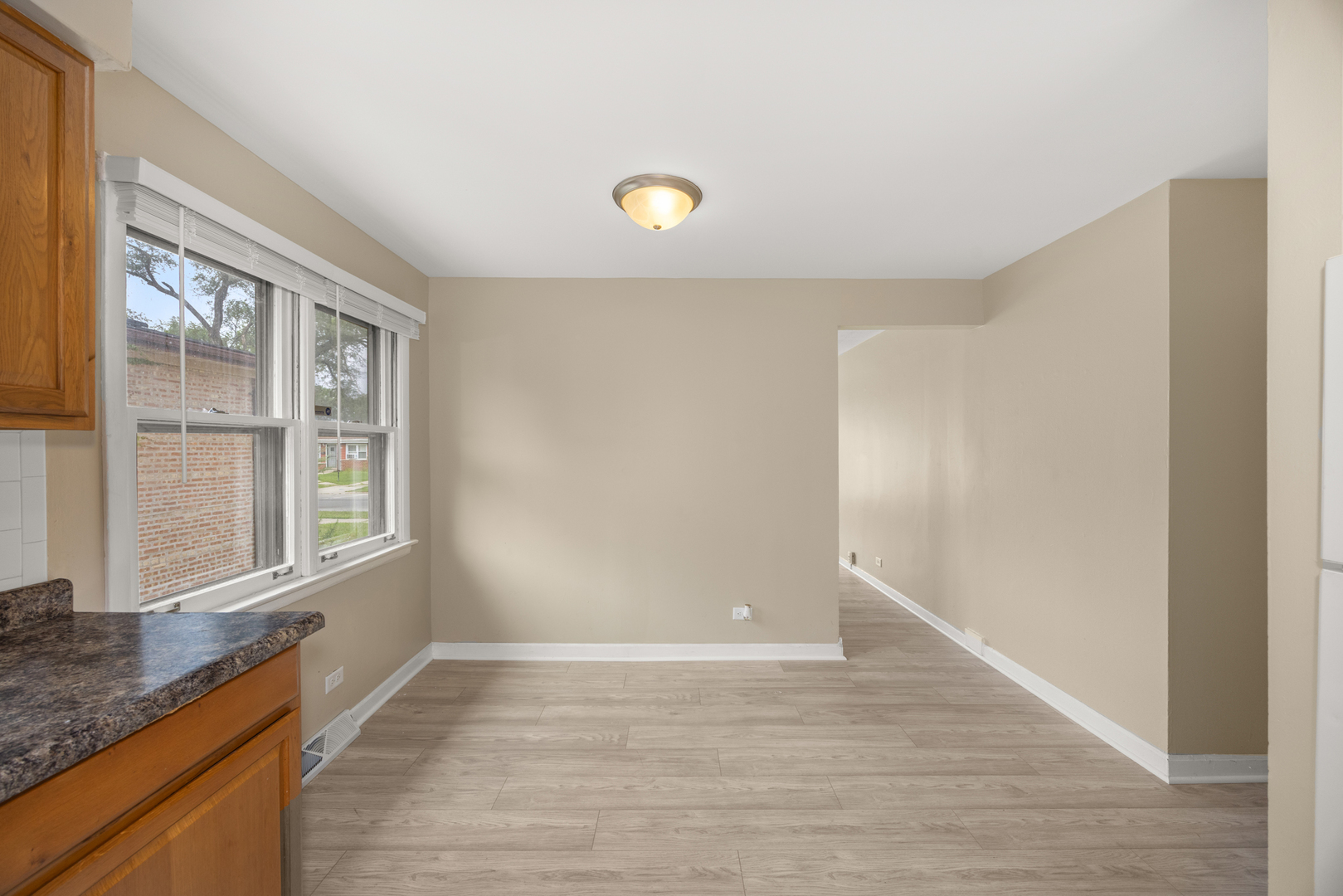 544 W 16th Place, Chicago Heights, IL 60411