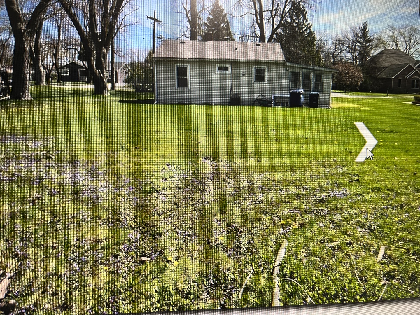 2122 Sprucewood Street, Des Plaines, IL 60016