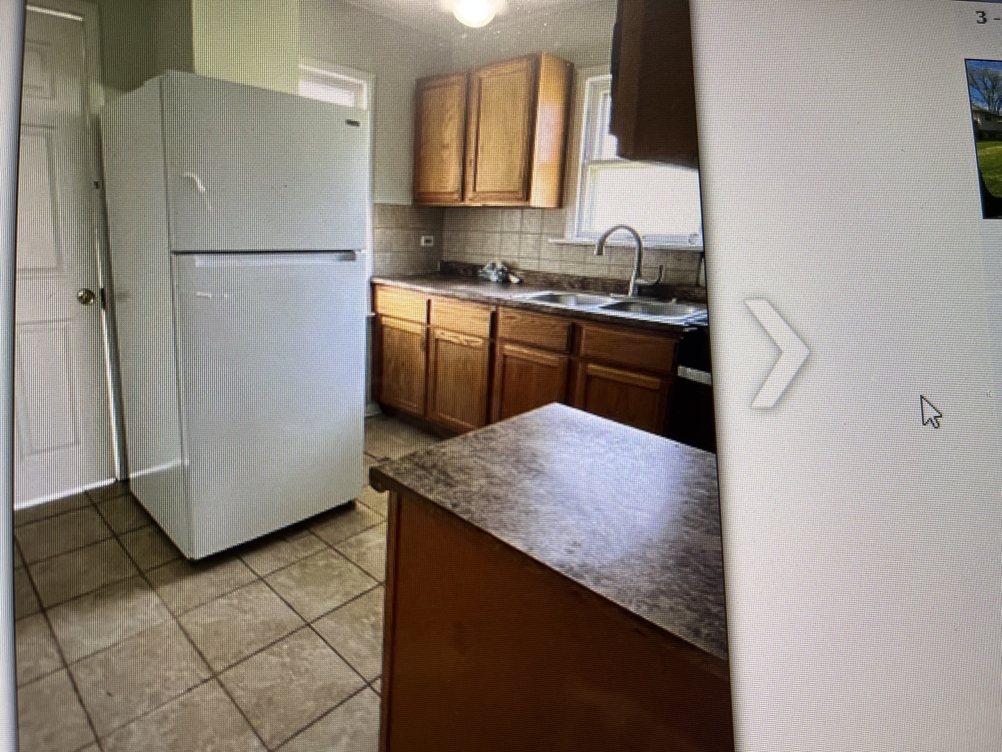 2122 Sprucewood Street, Des Plaines, IL 60016