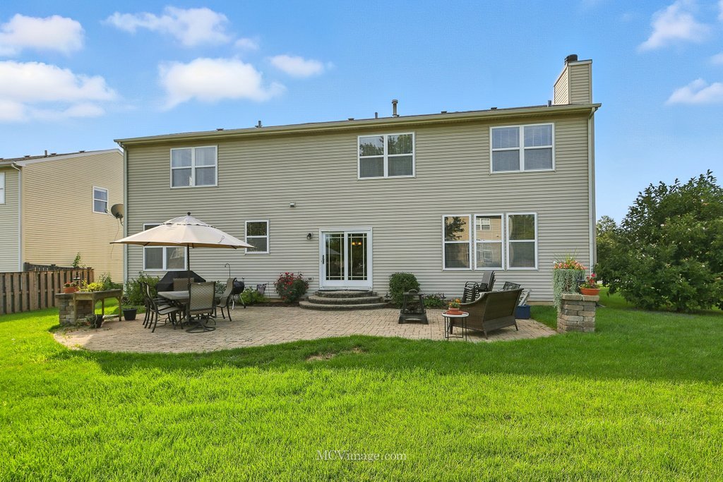 16335 W Cagwin Drive, Lockport, IL 60441