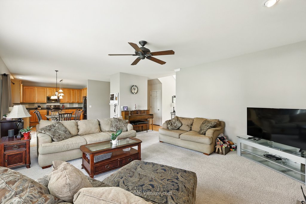 16335 W Cagwin Drive, Lockport, IL 60441