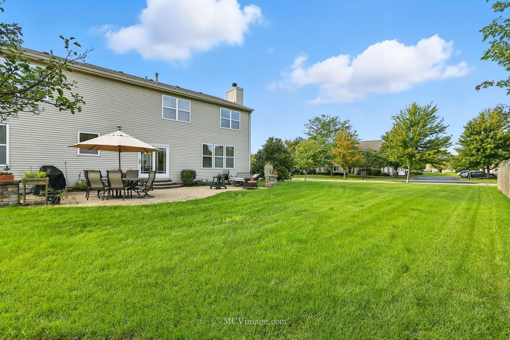 16335 W Cagwin Drive, Lockport, IL 60441