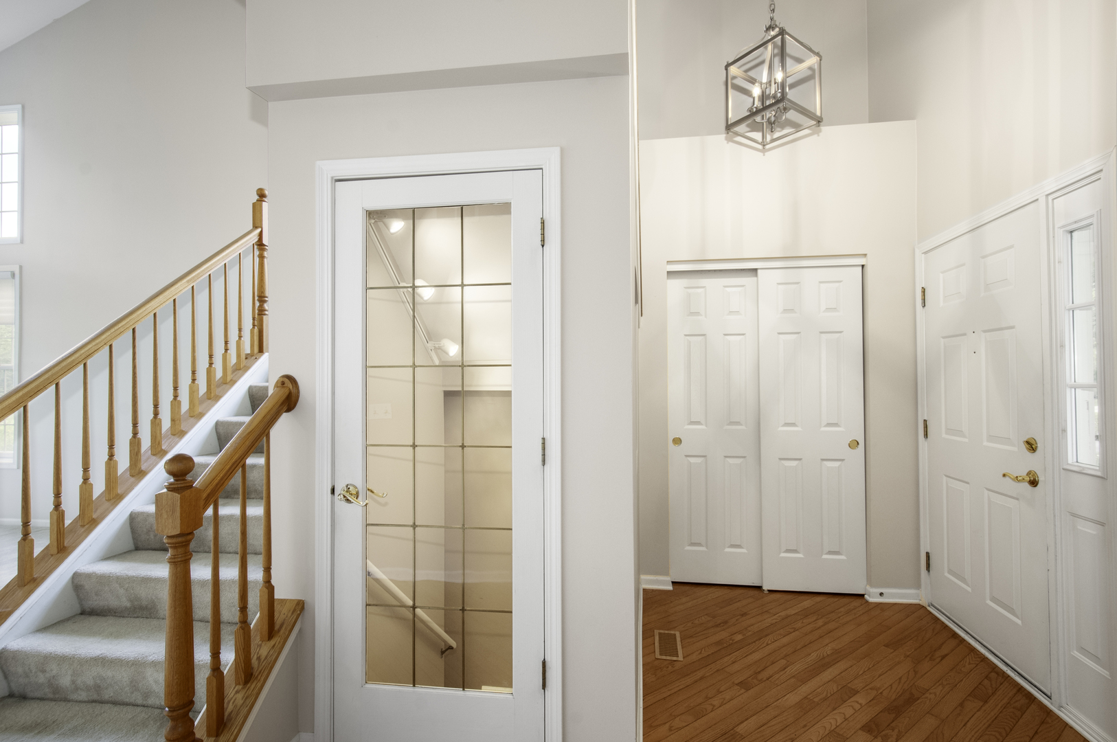 215 Wildflower Lane, La Grange, IL 60525