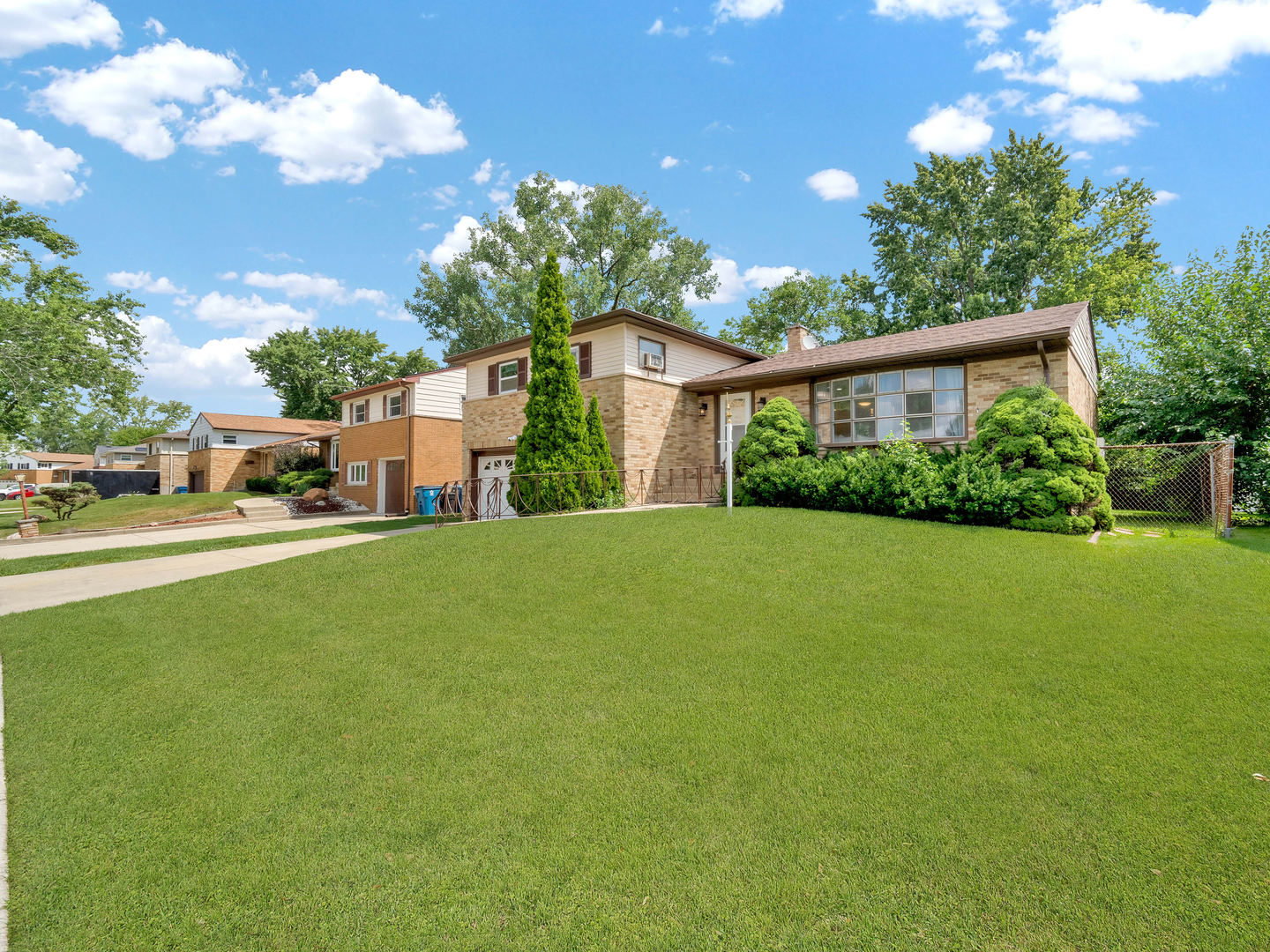 1631 Clay Court, Melrose Park, IL 60160
