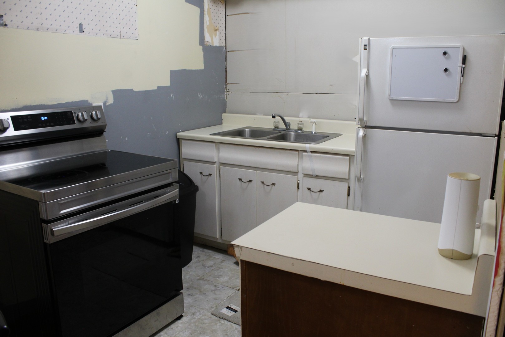 605 N wolf Road #C12, Hillside, IL 60162