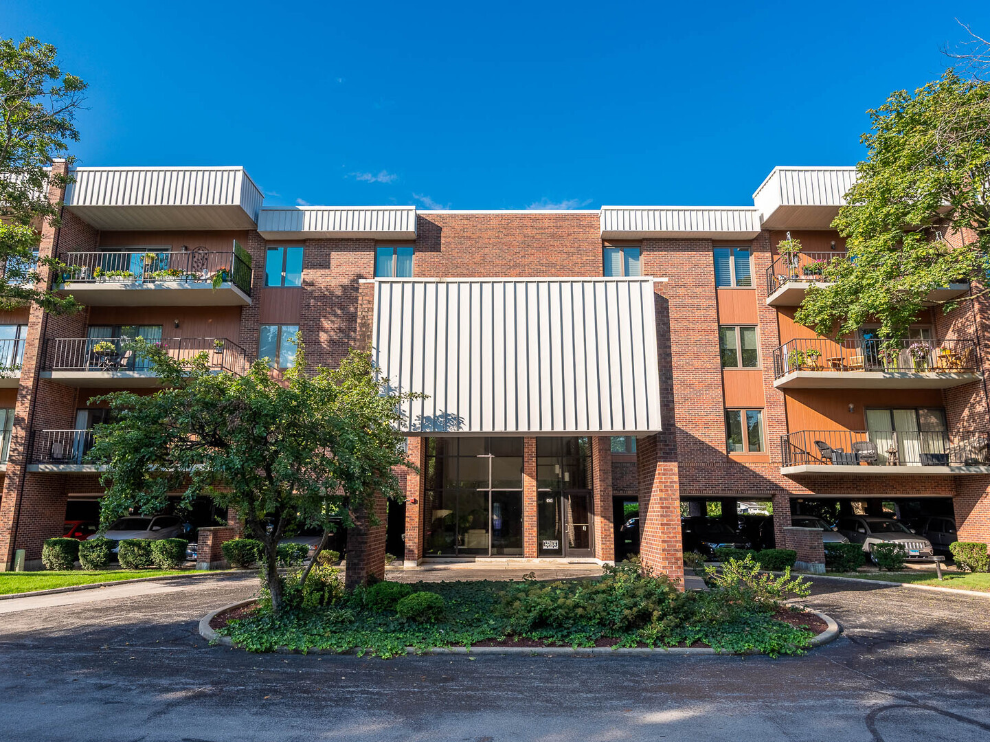 6545 Main Street #408, Downers Grove, IL 60516