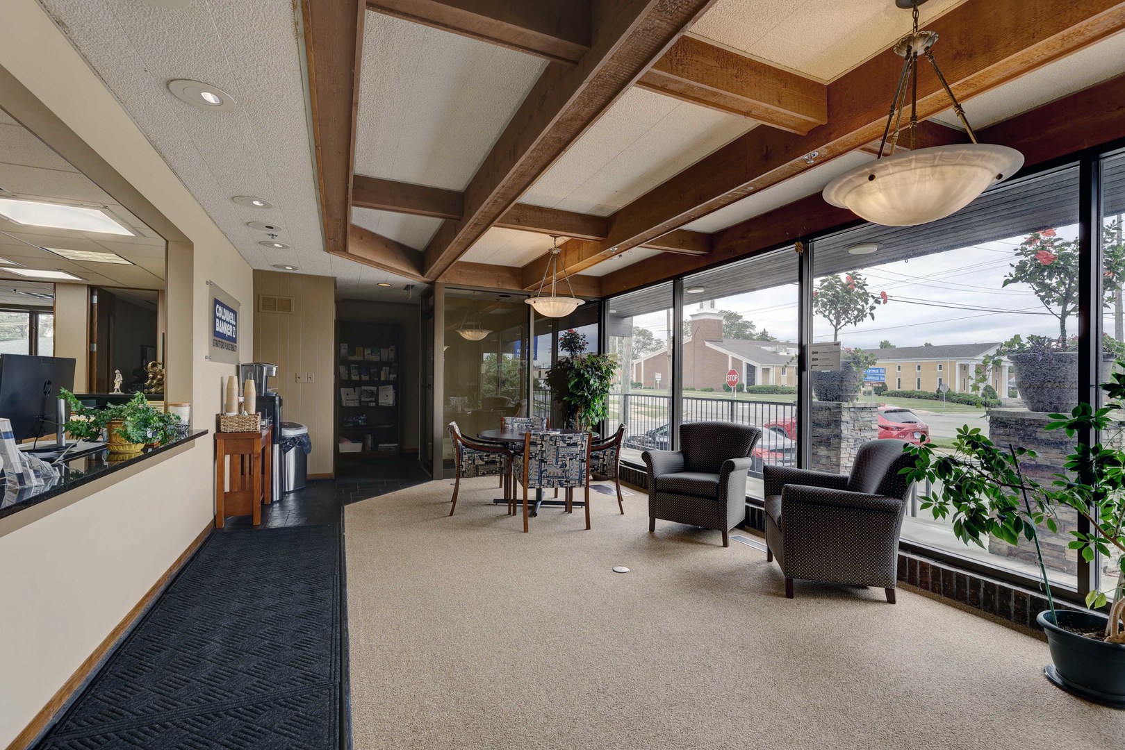 10555 W Cermak Road #1W, Westchester, IL 60154