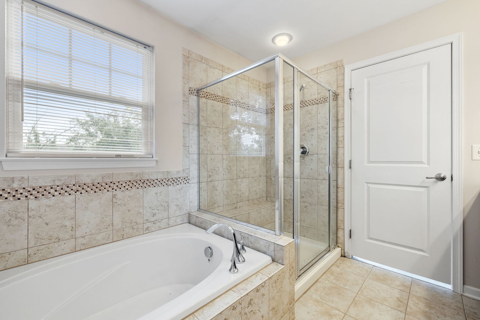 3465 Bradbury Circle, Aurora, IL 60504