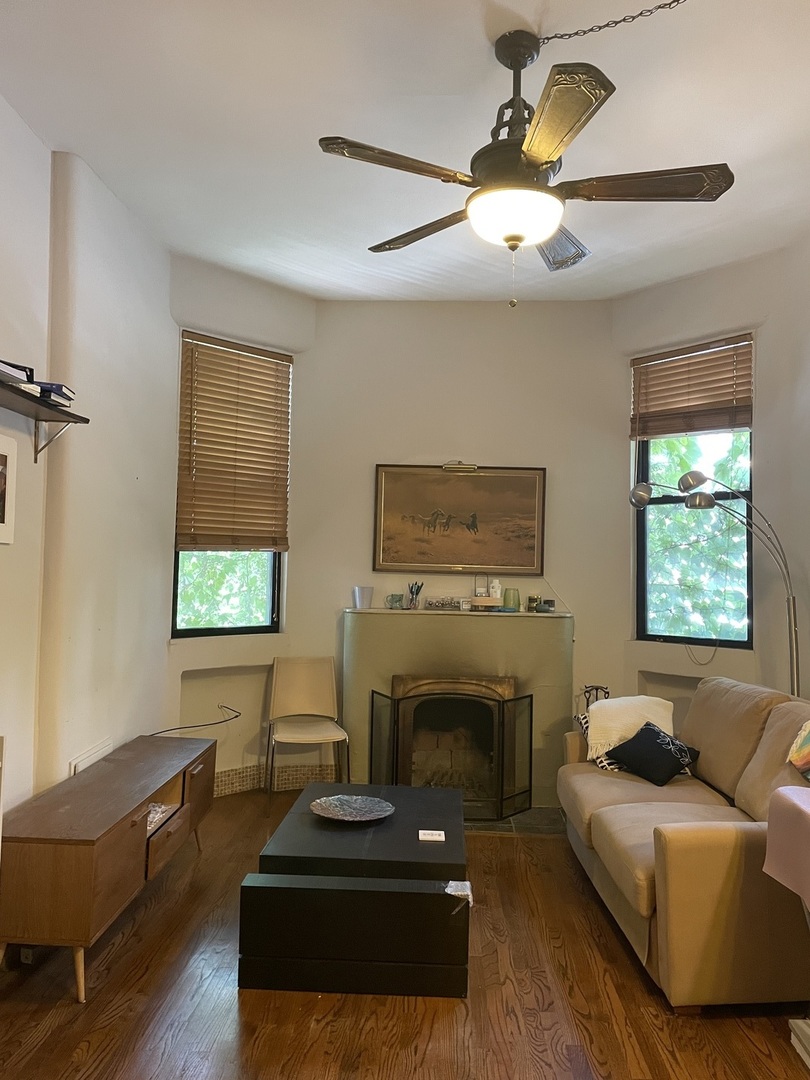 1856 N Lincoln Avenue #1, Chicago, IL 60614