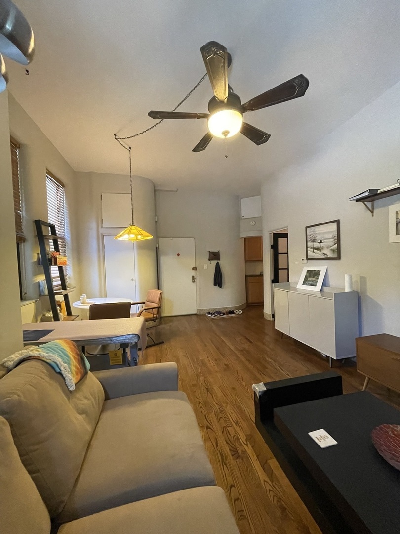 1856 N Lincoln Avenue #1, Chicago, IL 60614