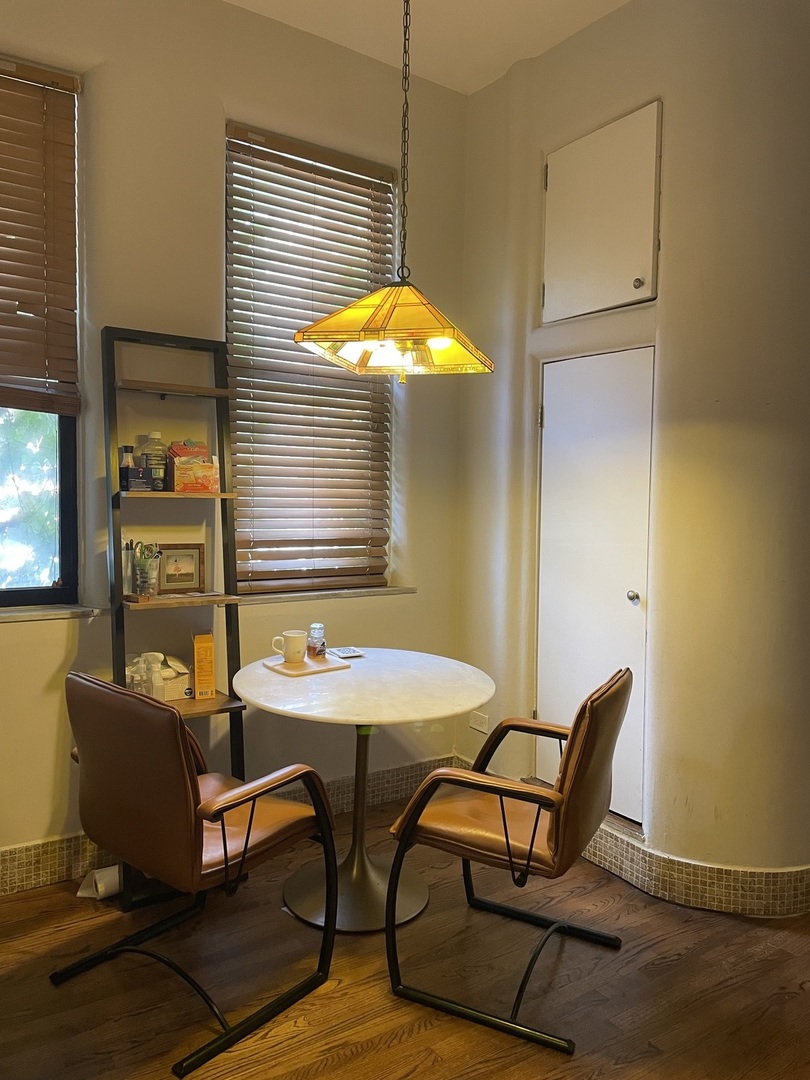 1856 N Lincoln Avenue #1, Chicago, IL 60614